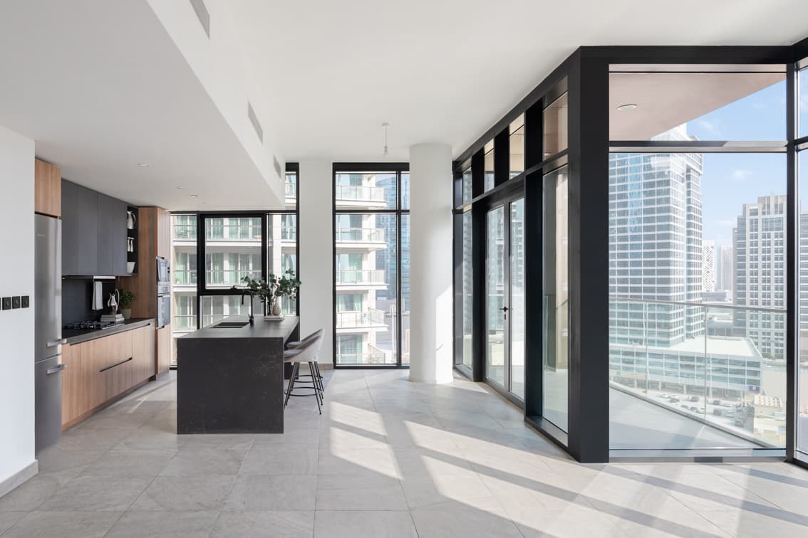 DT1 interior — 37