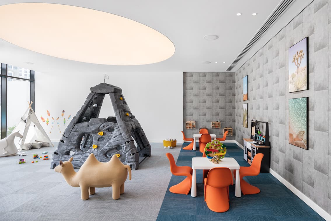 DT1 interior — 45