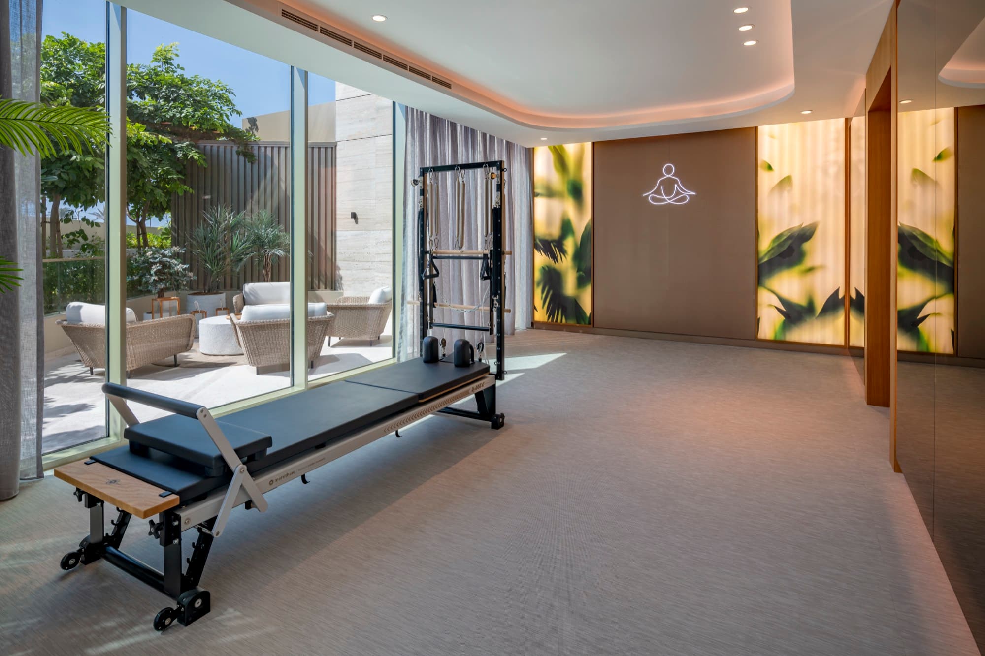 Ellington Beach House interior — 29