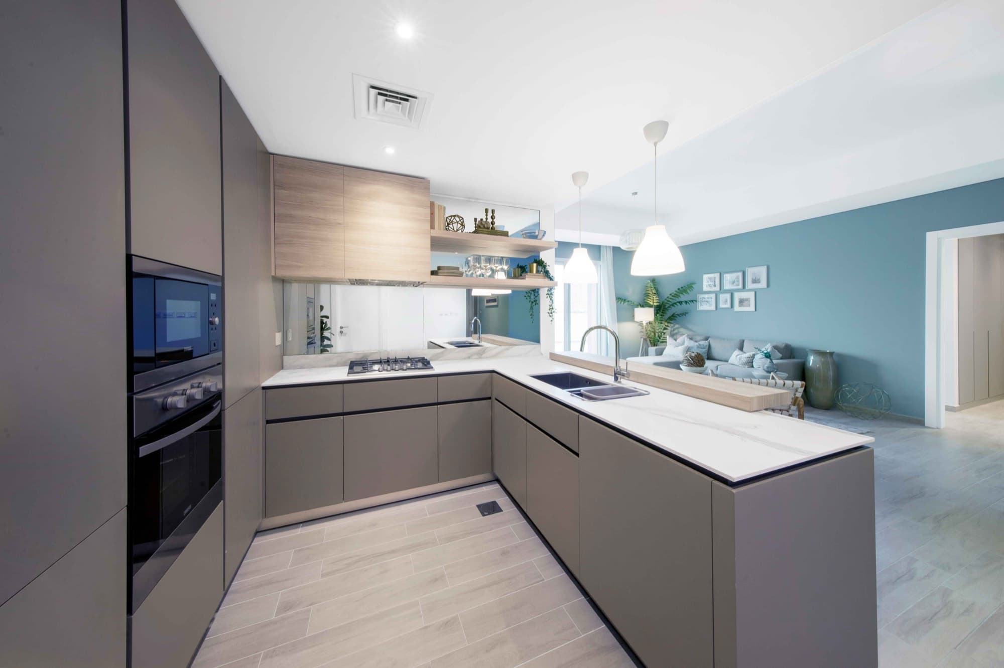 Eaton Place interior — 20
