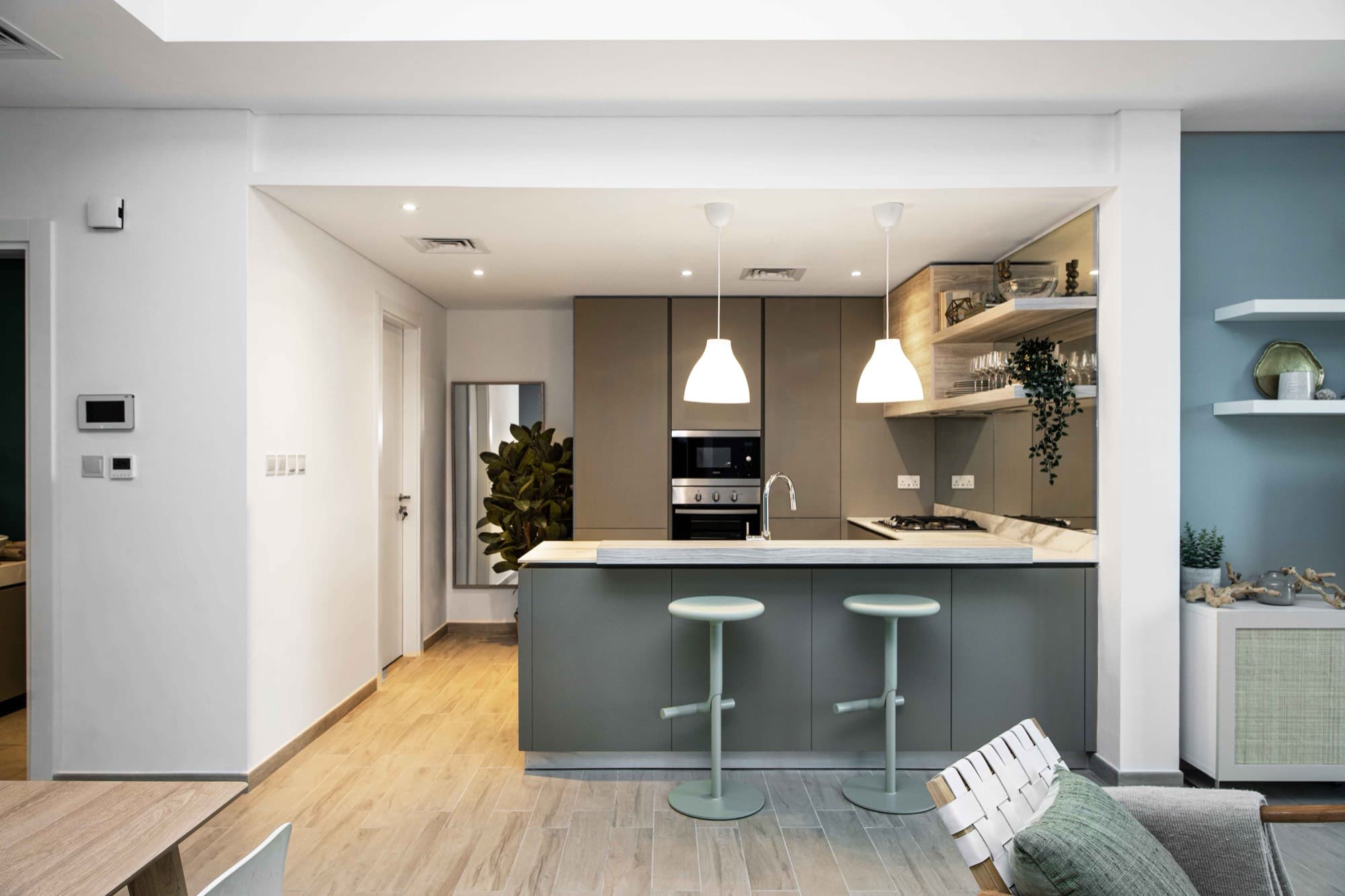 Eaton Place interior — 21