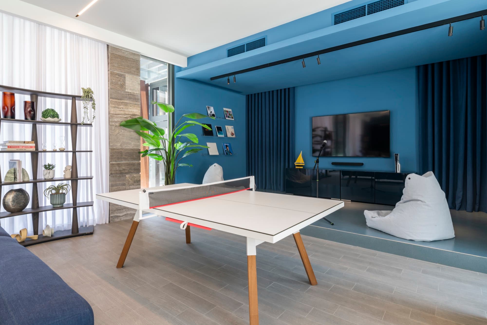 Kensington Waters interior — 28