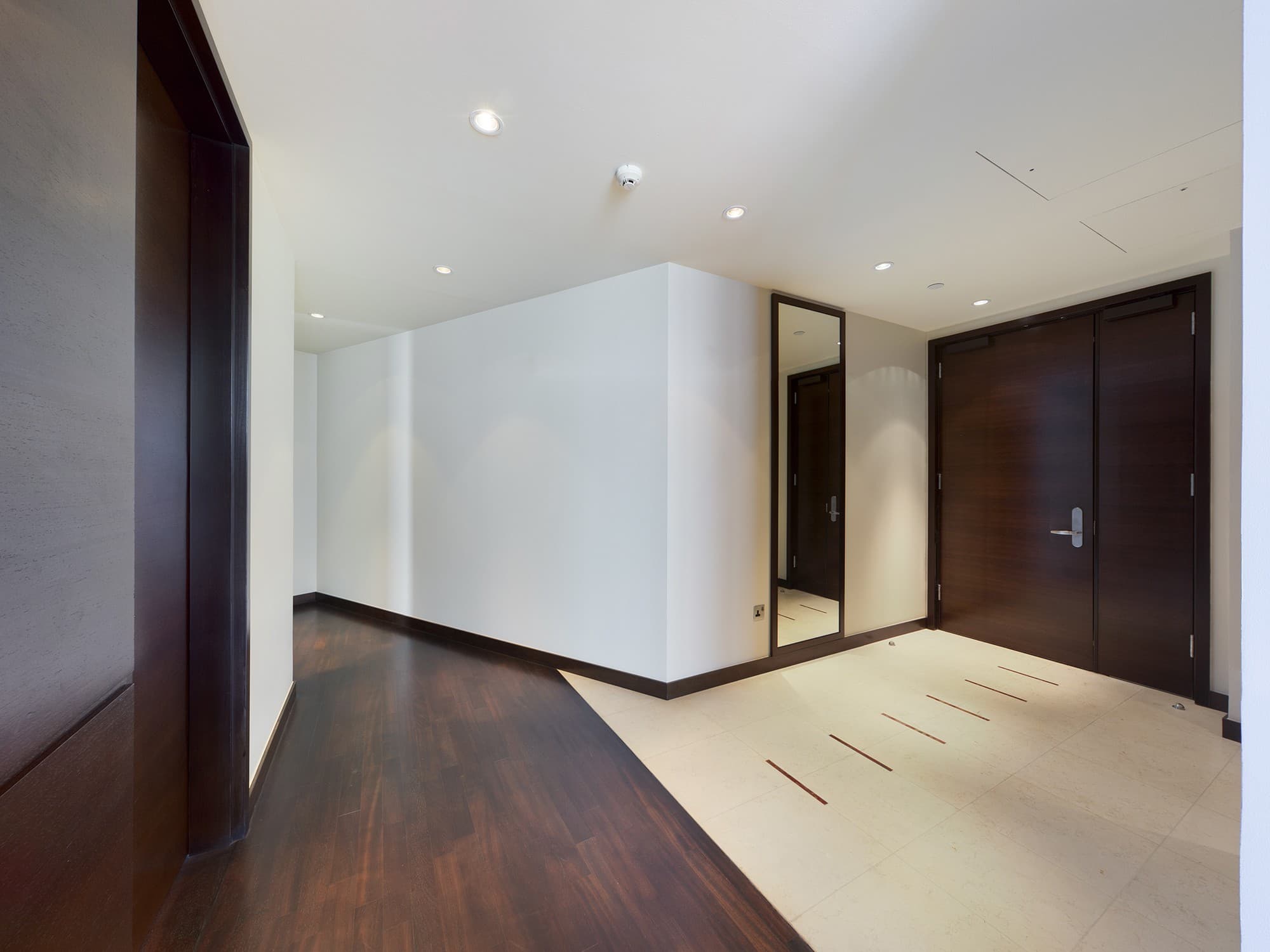 Burj Khalifa Residences interior — 17