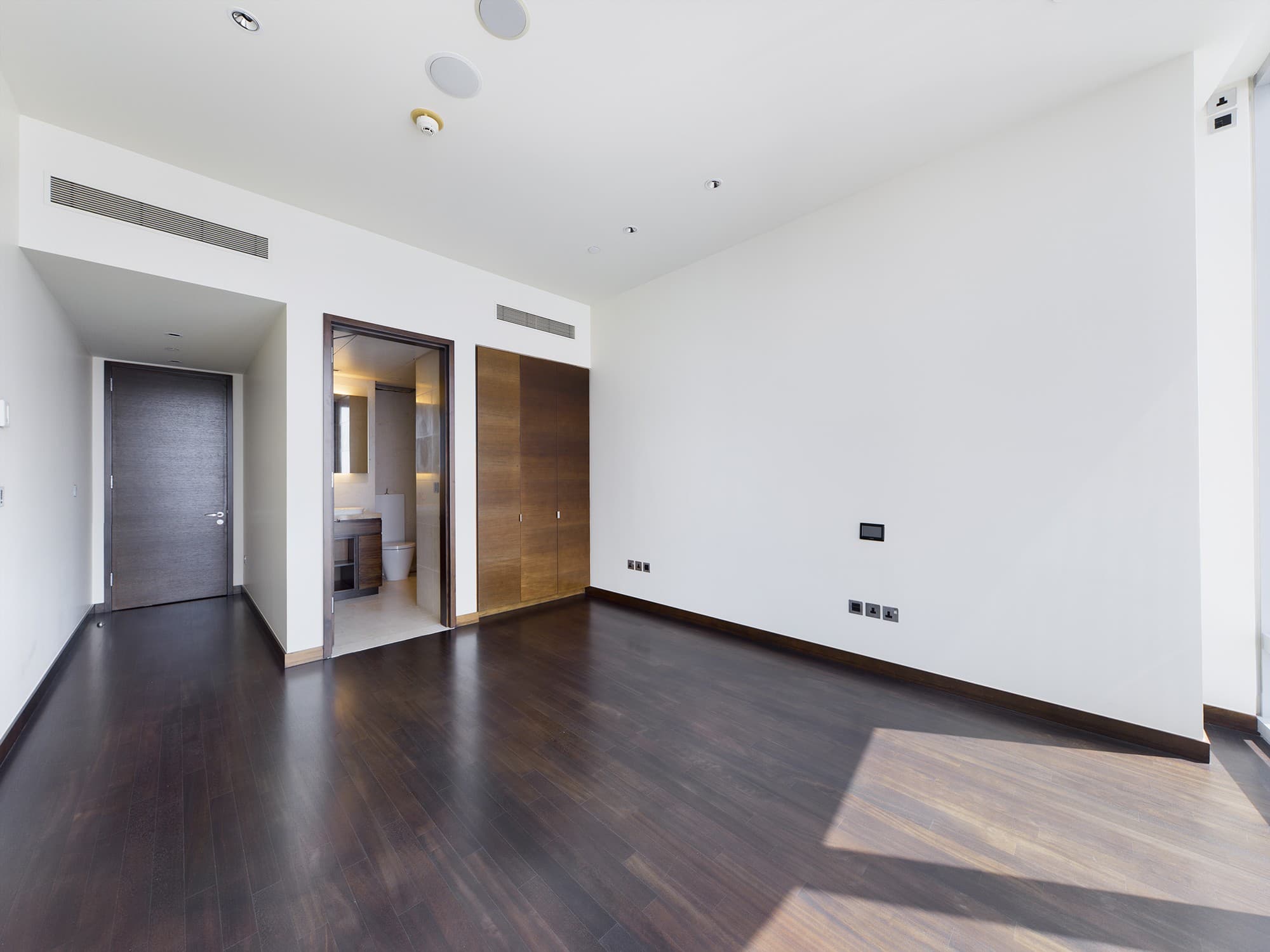 Burj Khalifa Residences interior — 19