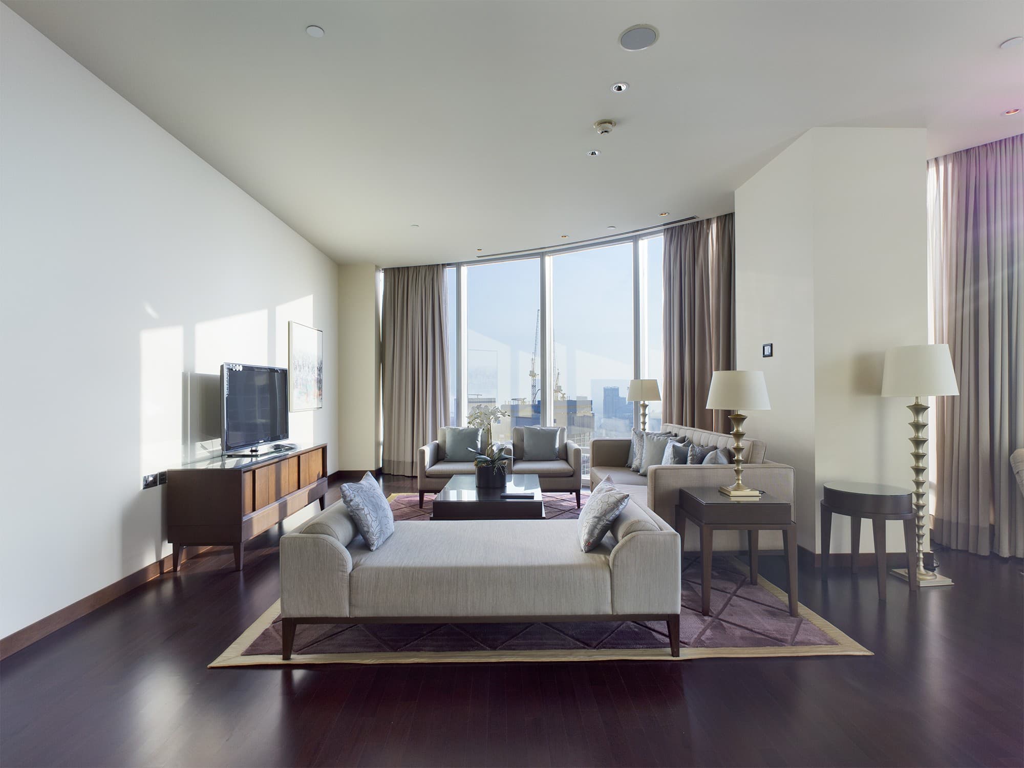 Burj Khalifa Residences interior — 35