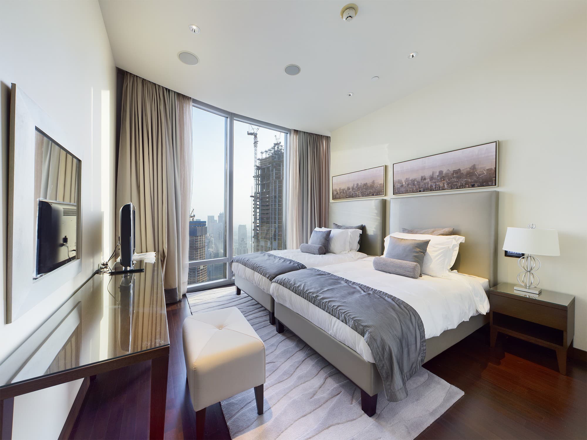 Burj Khalifa Residences interior — 36
