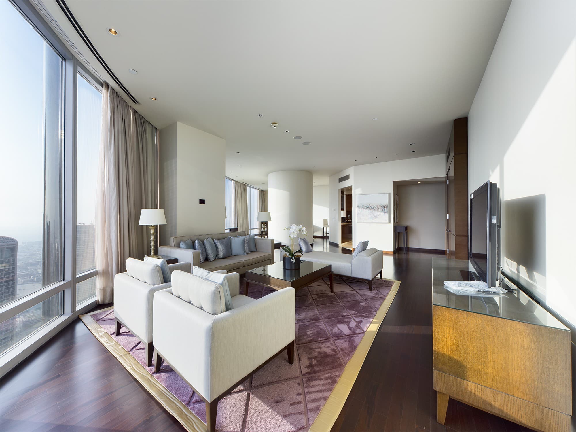 Burj Khalifa Residences interior — 39