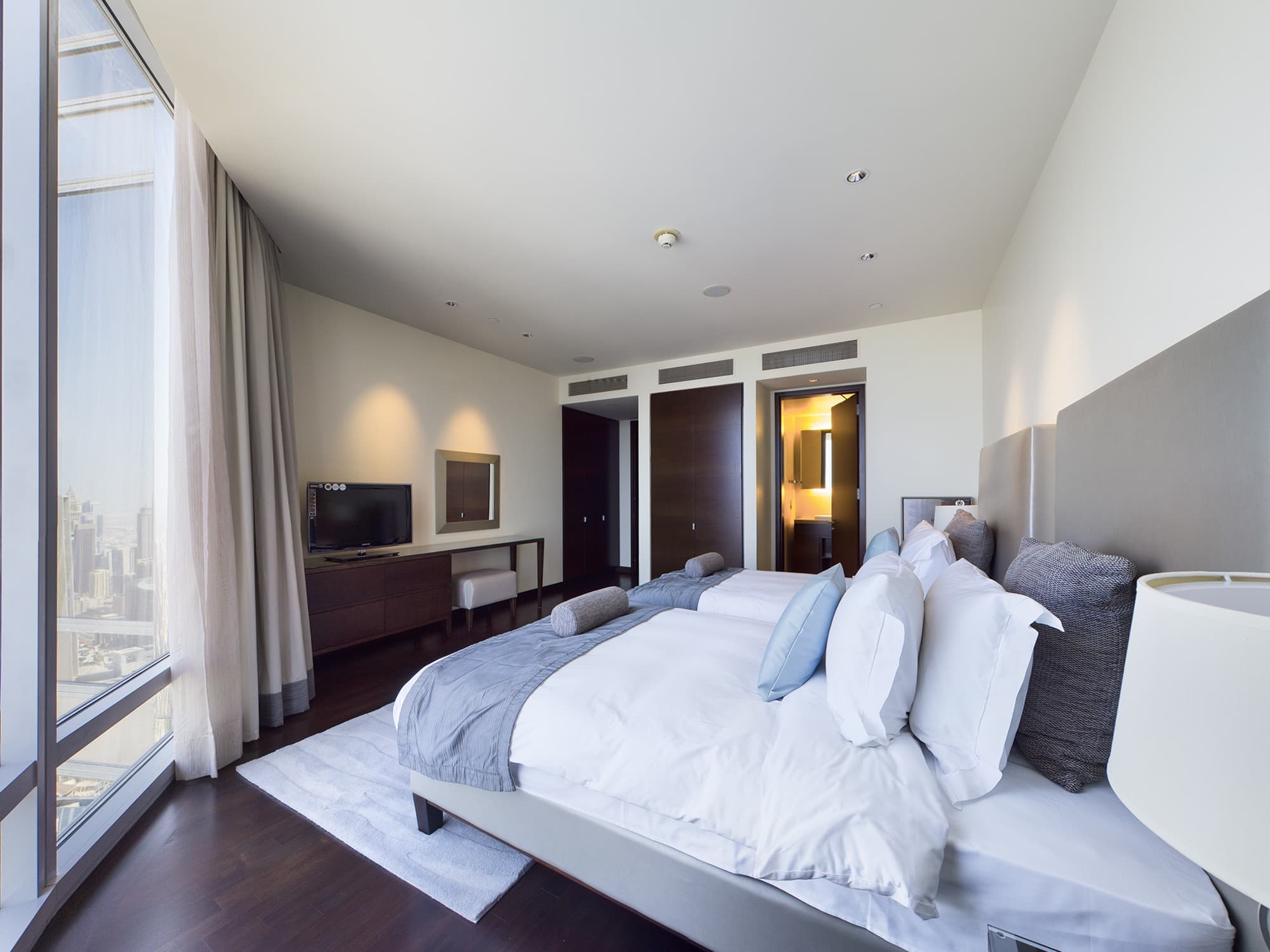 Burj Khalifa Residences interior — 56