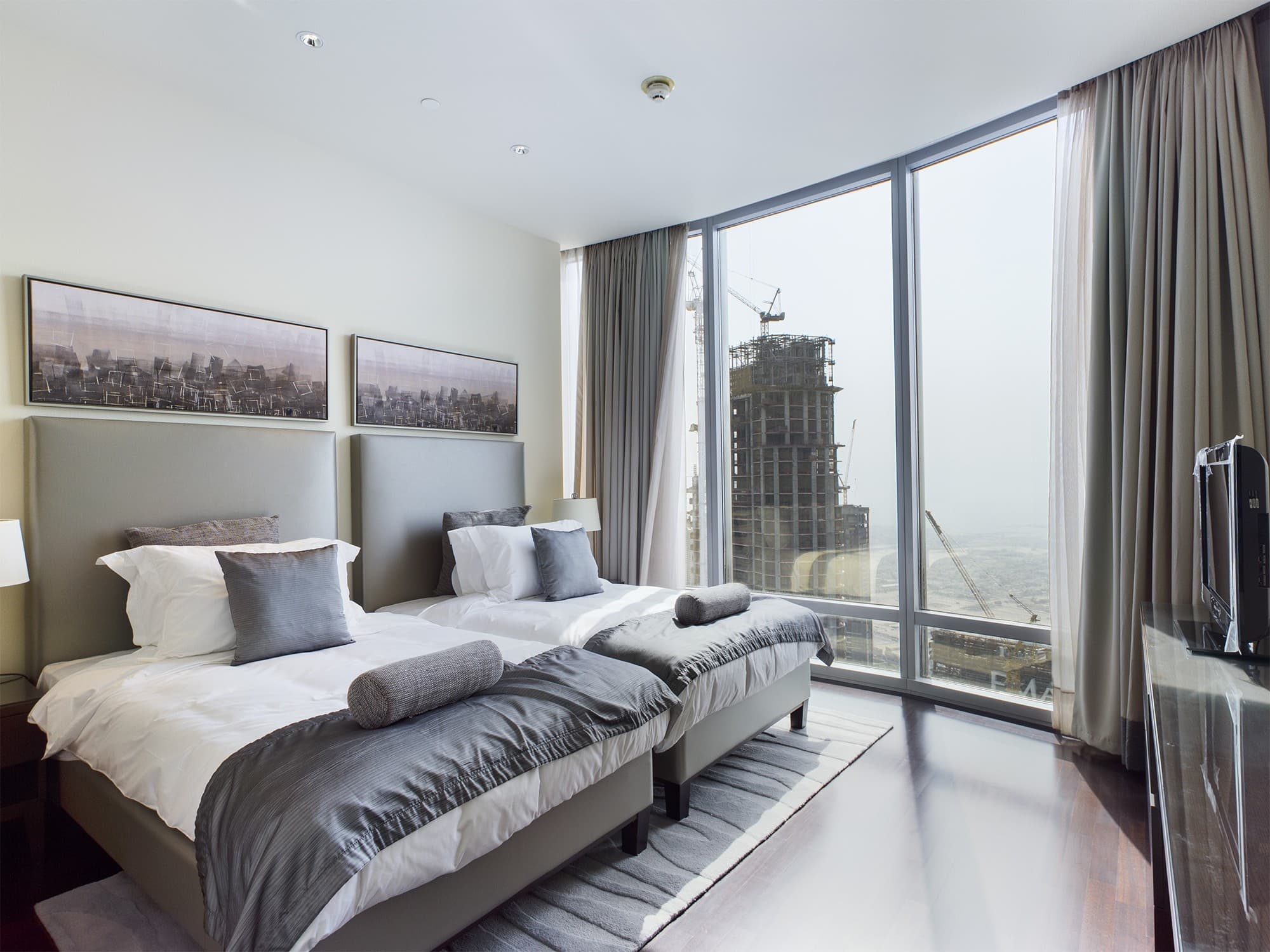 Burj Khalifa Residences interior — 64