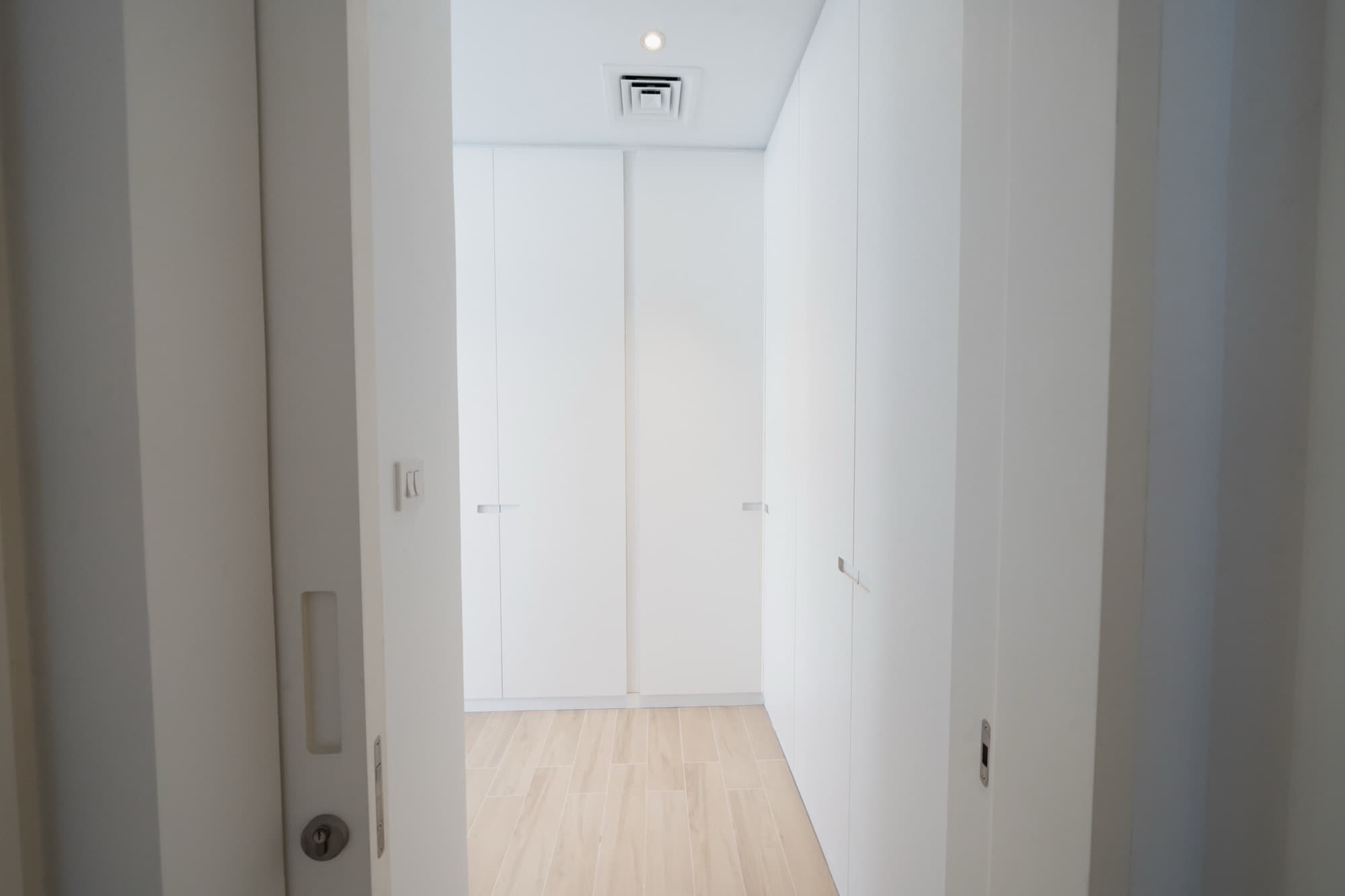 Belgravia 3 interior — 17