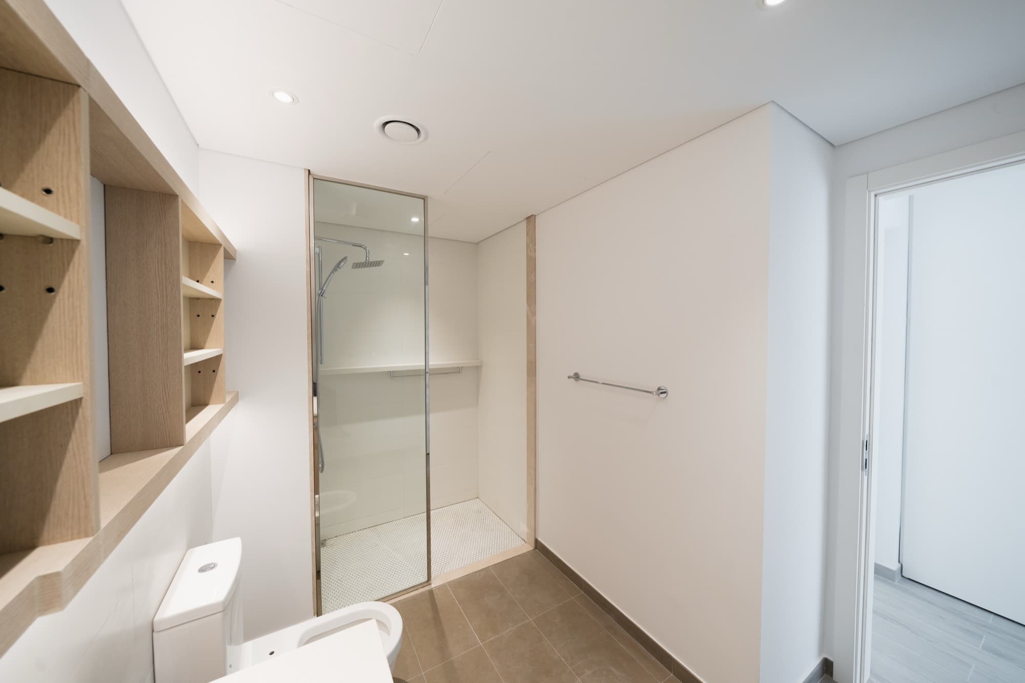 Belgravia 3 interior — 93