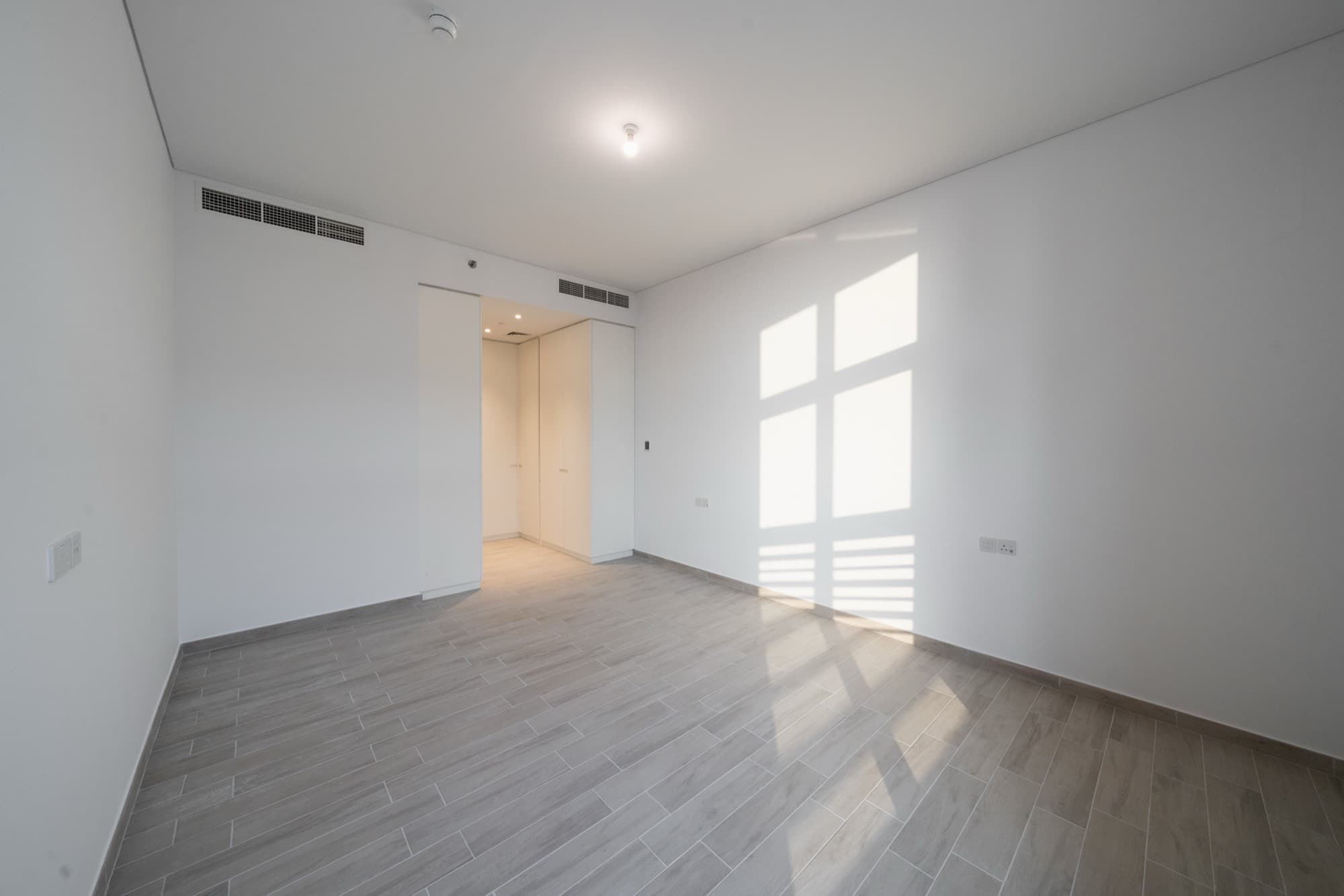 Belgravia 3 interior — 119