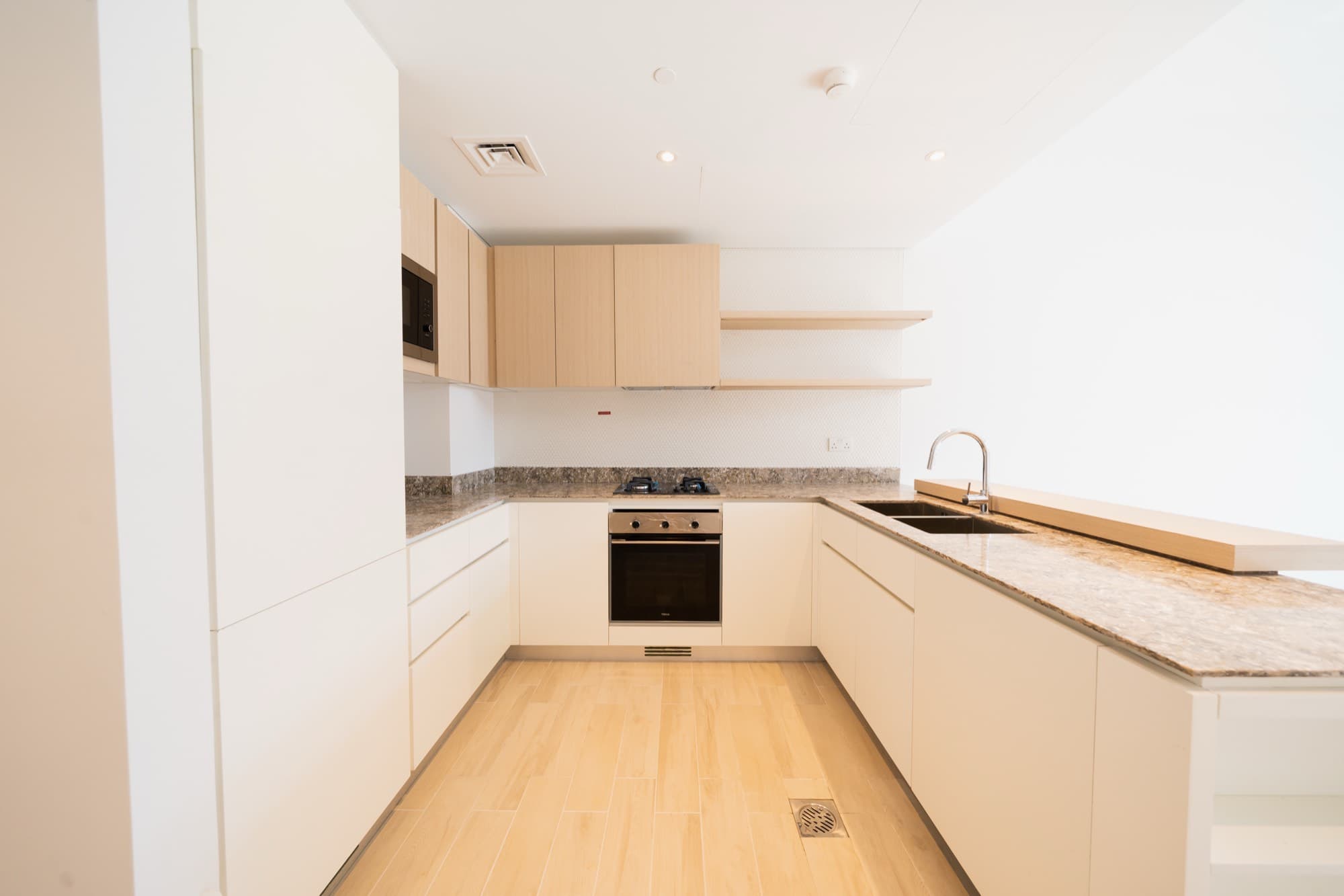 Belgravia 3 interior — 121