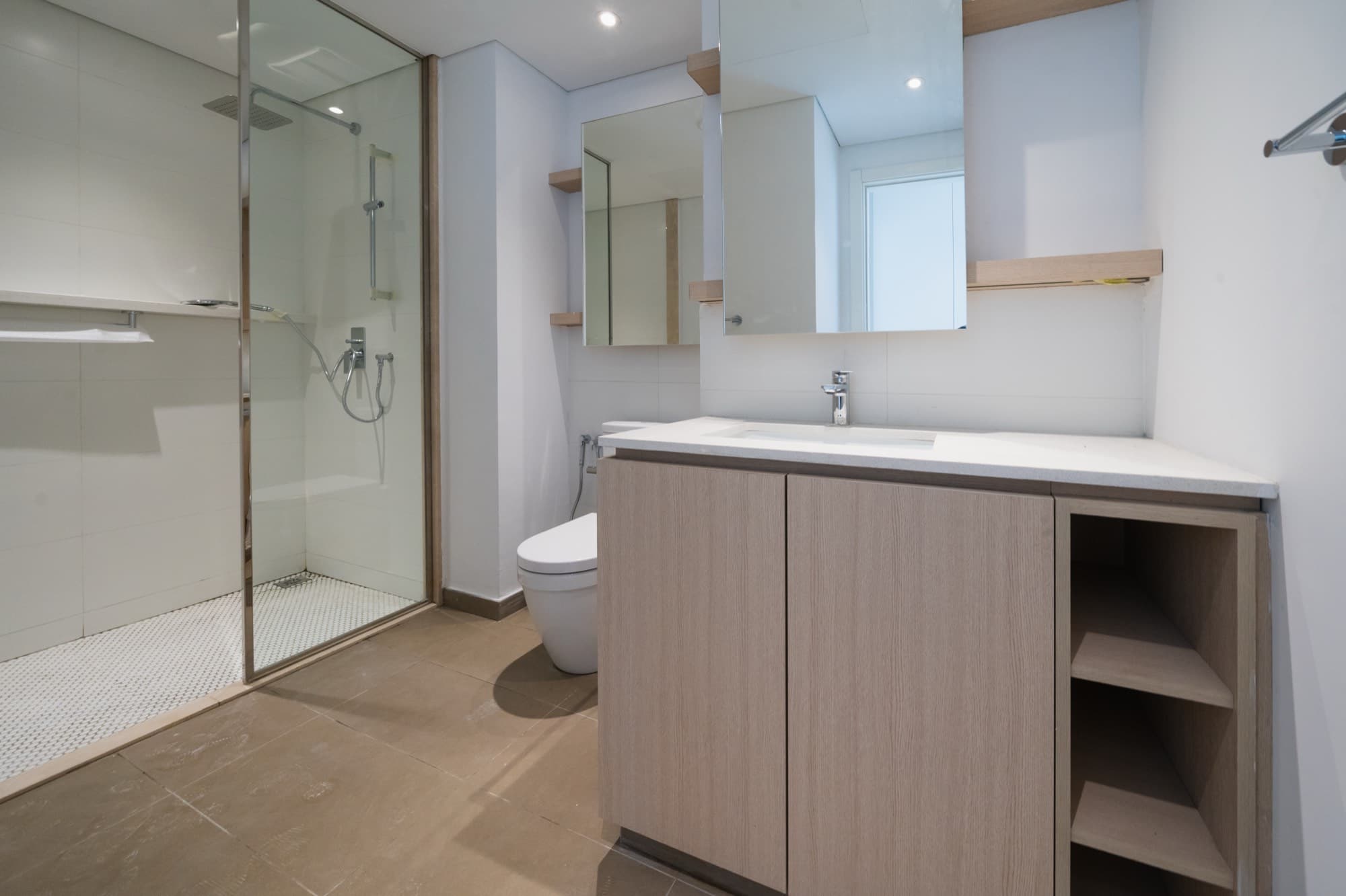 Belgravia 3 interior — 129