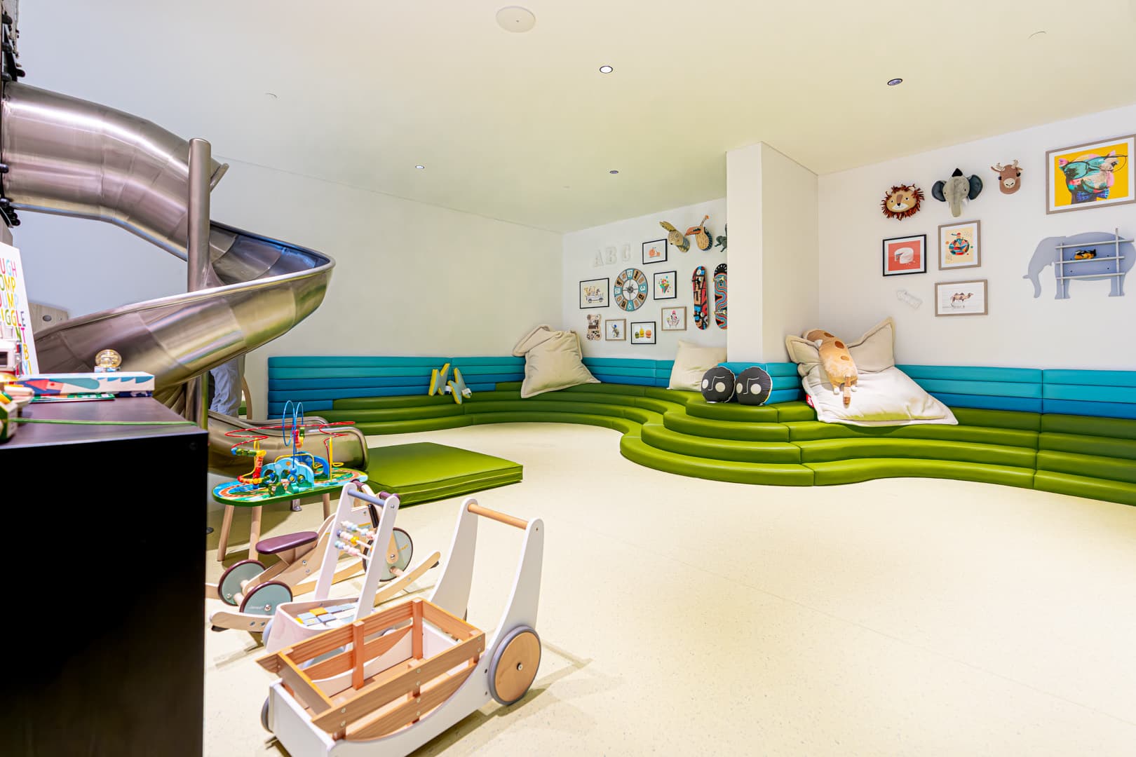 Belgravia Square interior — 23