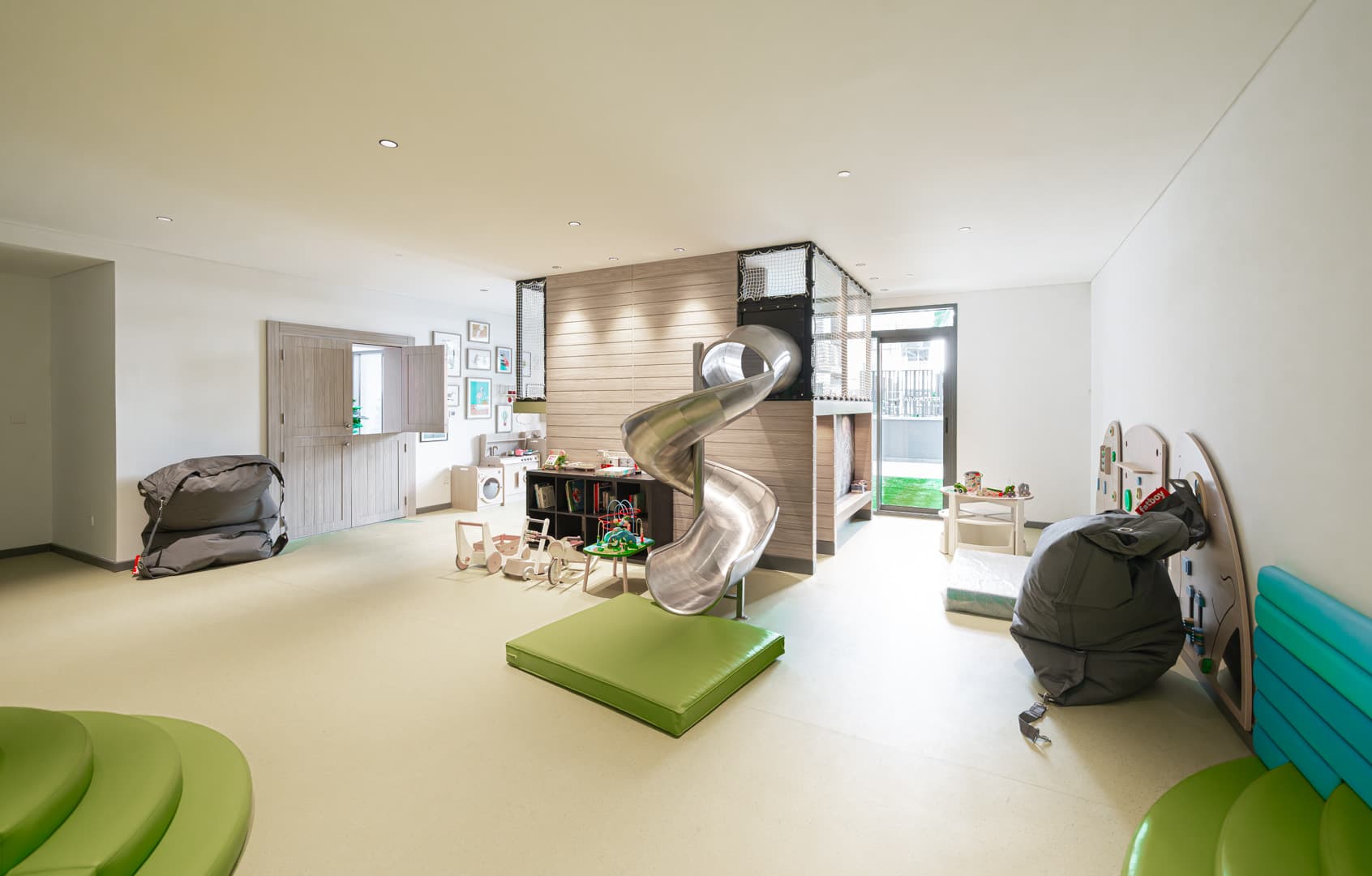 Belgravia Square interior — 24