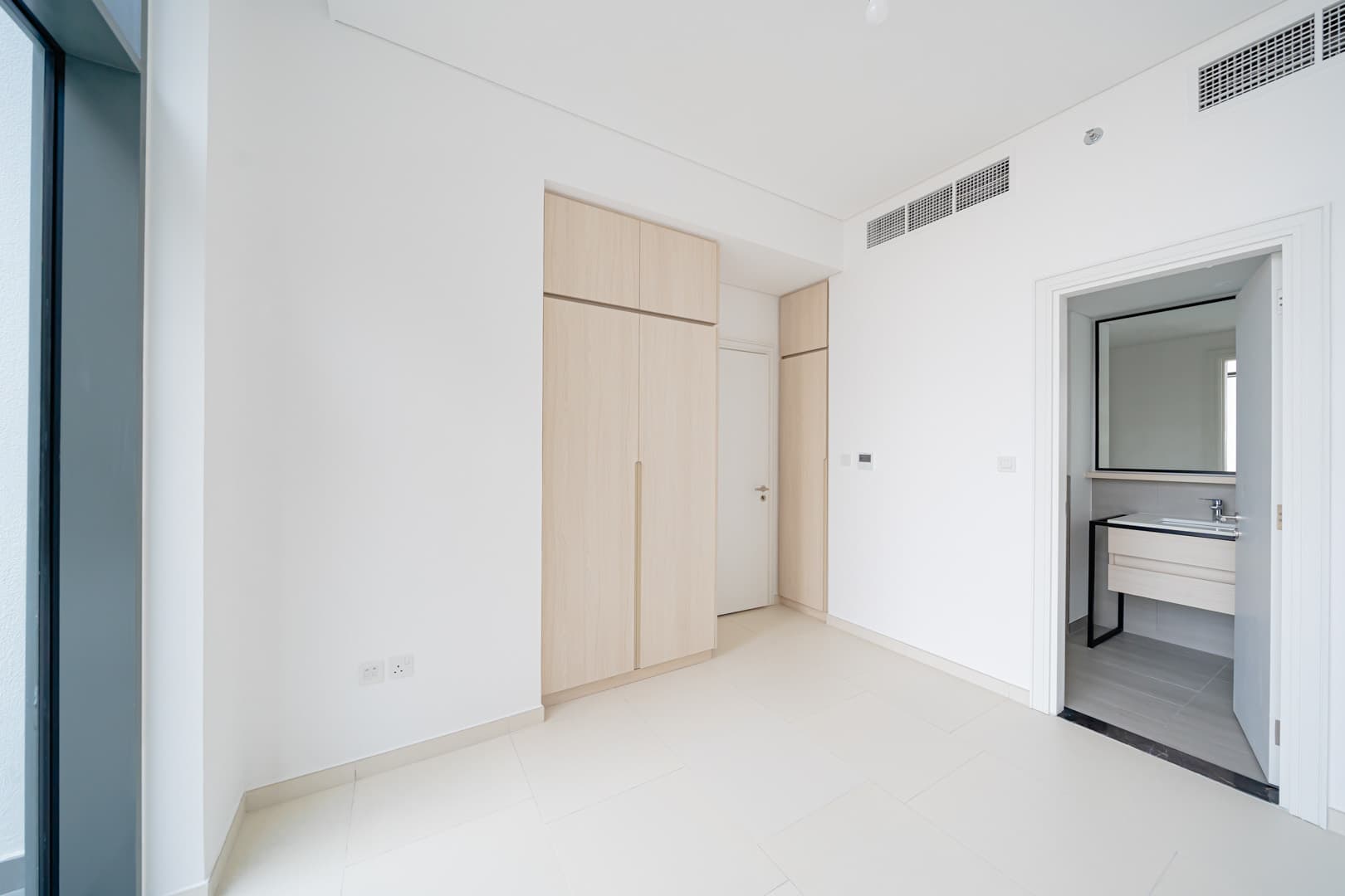 Wilton Park Residences I interior — 12